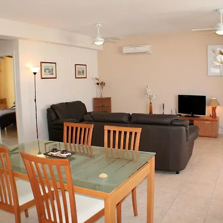 Trevs Argaka, Aristo 2, Block 4, Apt 209 * 아르가카